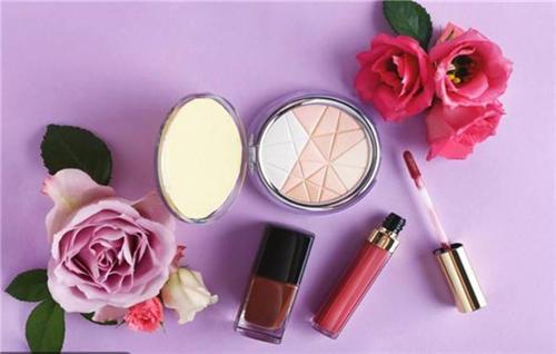 警惕美麗陷阱 化妝品中汞鉛超標問題與室內裝飾工程設計的健康關聯